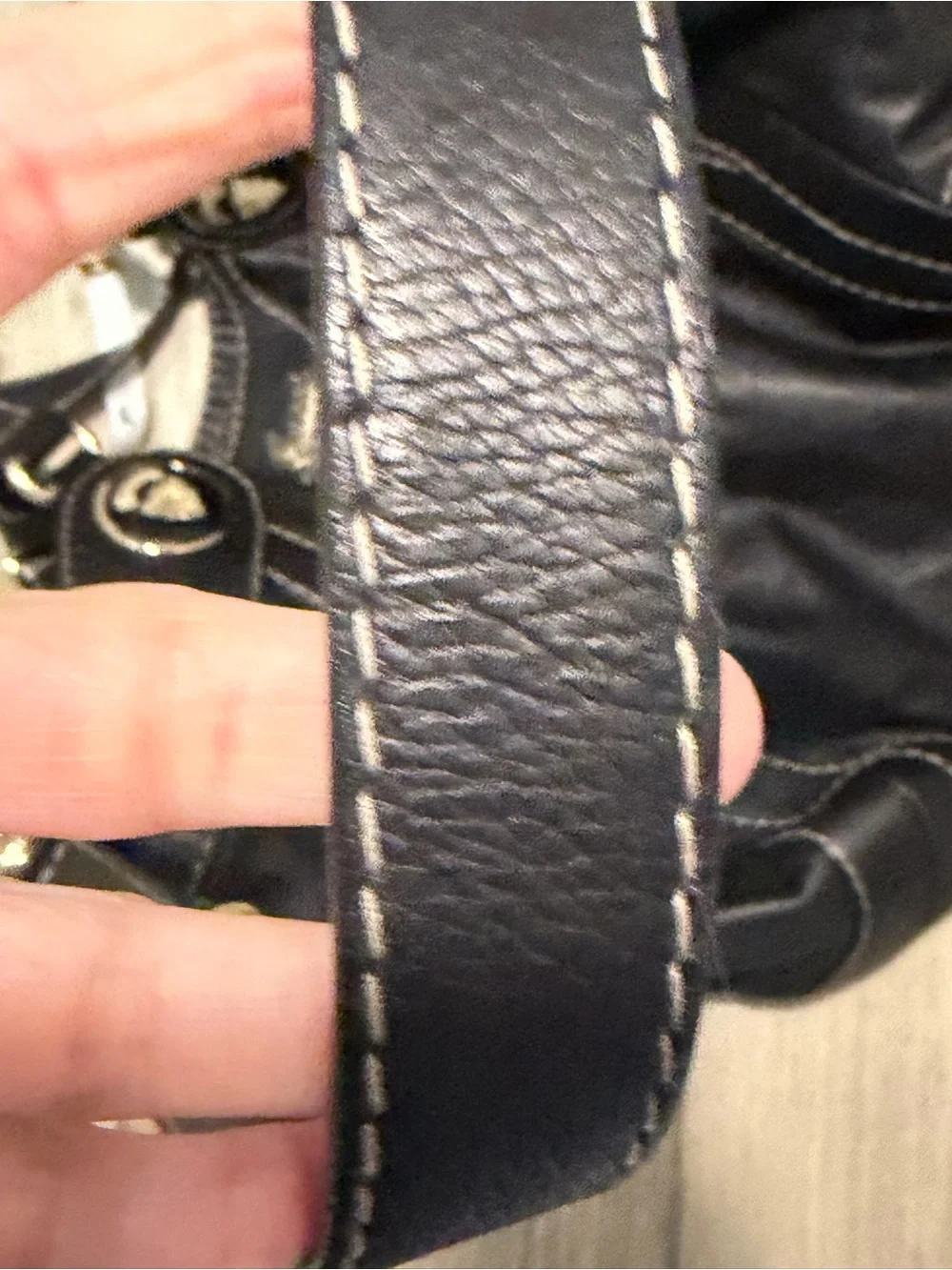 Authentic Gucci Black Leather Shoulder Bag with Gold Hardware